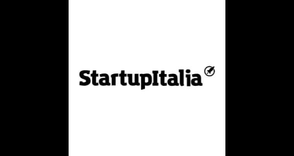 Logo di StartupItalia, media partner di Nana Bianca nel supporto alle startup.